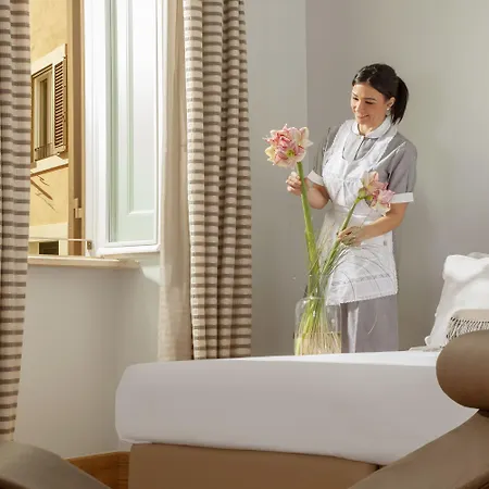 Apart Otel Palazzo Scanderbeg 4*