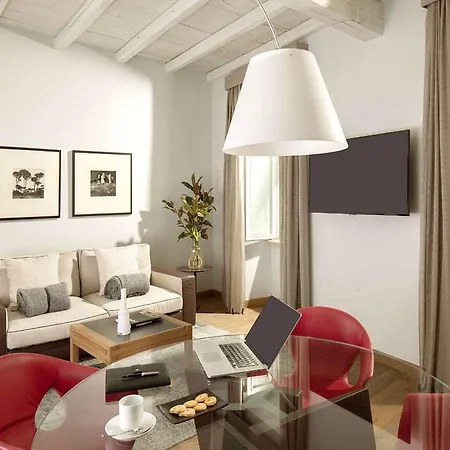 Palazzo Scanderbeg 4* Roma
