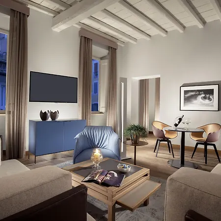 Aparthotel Palazzo Scanderbeg 4*