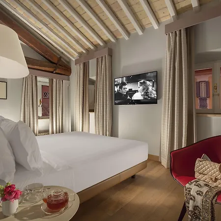 Aparthotel Palazzo Scanderbeg Rome