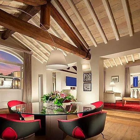 Palazzo Scanderbeg 4* רומא