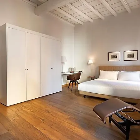 Palazzo Scanderbeg Aparthotel