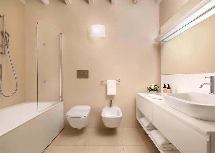 Palazzo Scanderbeg 4* Roma