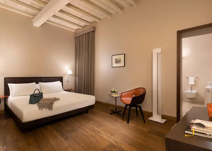 Palazzo Scanderbeg 4*