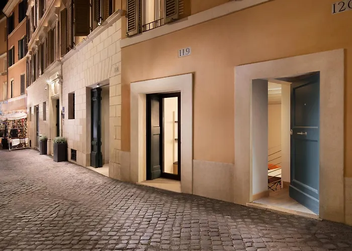 Palazzo Scanderbeg 4* Rom